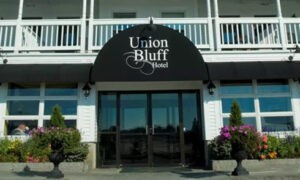 Exterior of the Union Bluff Hotel on a sunny day